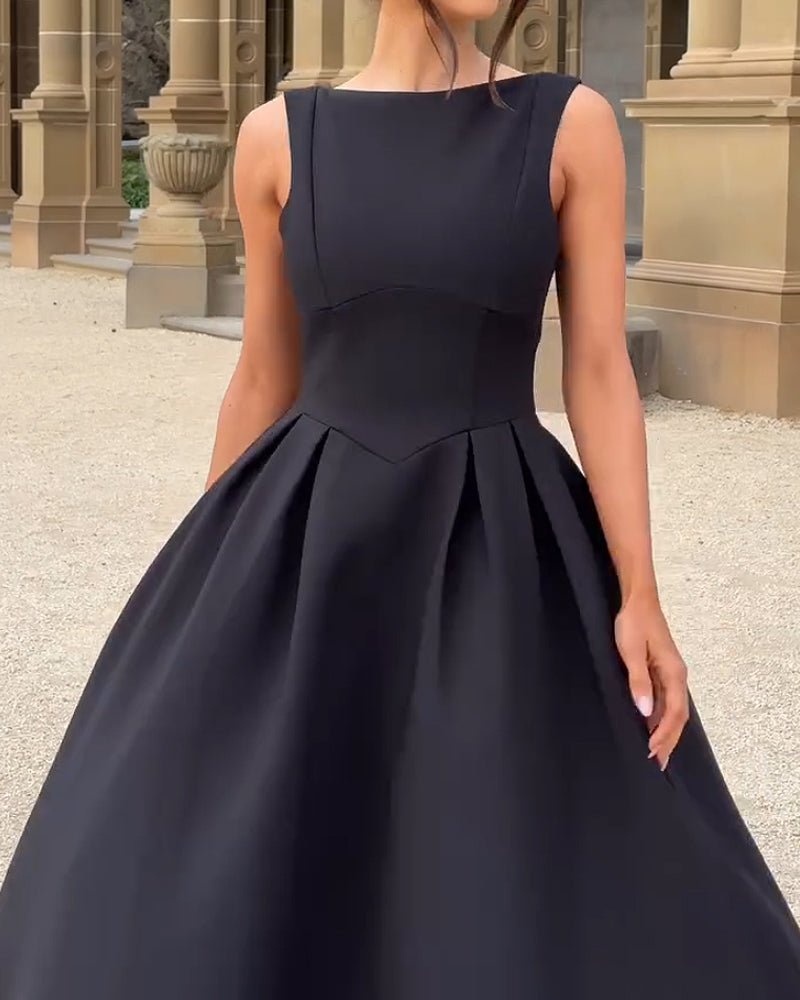 Elegant round neck solid color dress for women