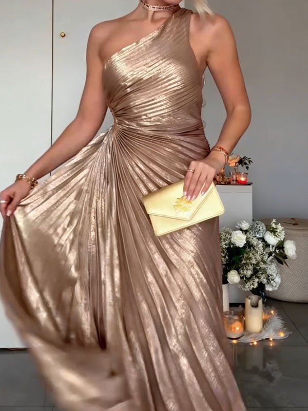 One-shoulder pleated hollow solid color dress