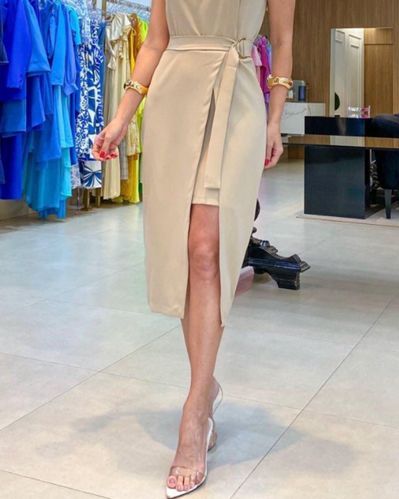 Sleeveless solid color waist-cinching dress