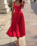 Elegant sleeveless solid color dress