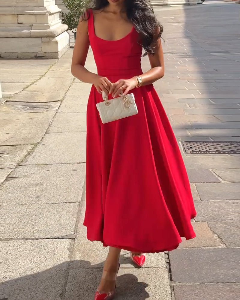 Elegant sleeveless solid color dress